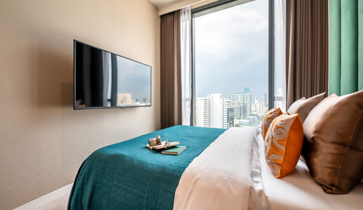 338:37 High Rise Condo Thonglor Khun by Yoo31