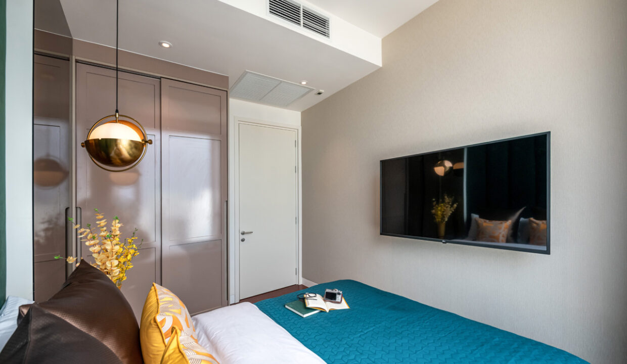 338:37 High Rise Condo Thonglor Khun by Yoo35