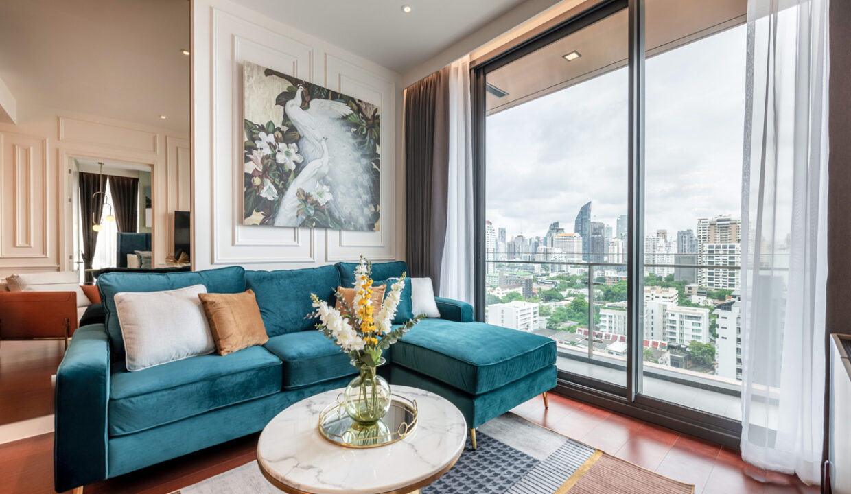 338:53 High Rise Condo Thonglor Khun by Yoo1