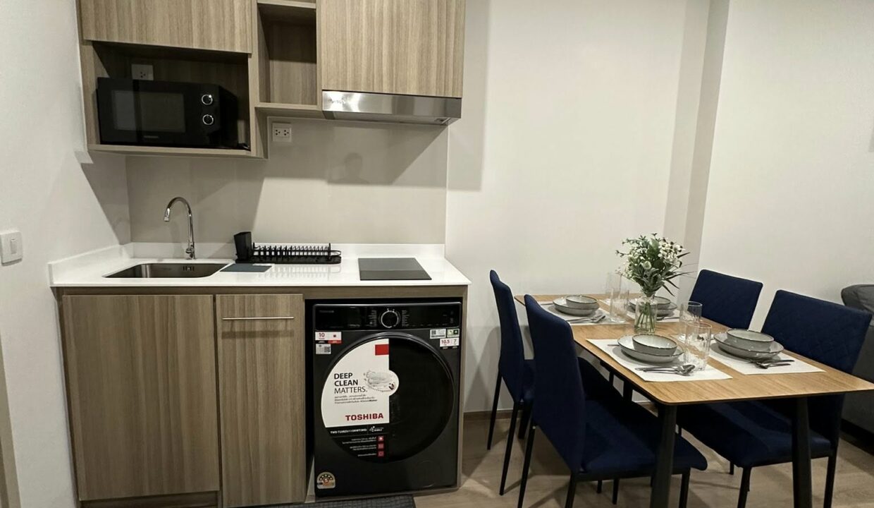 Condo-H Life Rama4-Asoke6