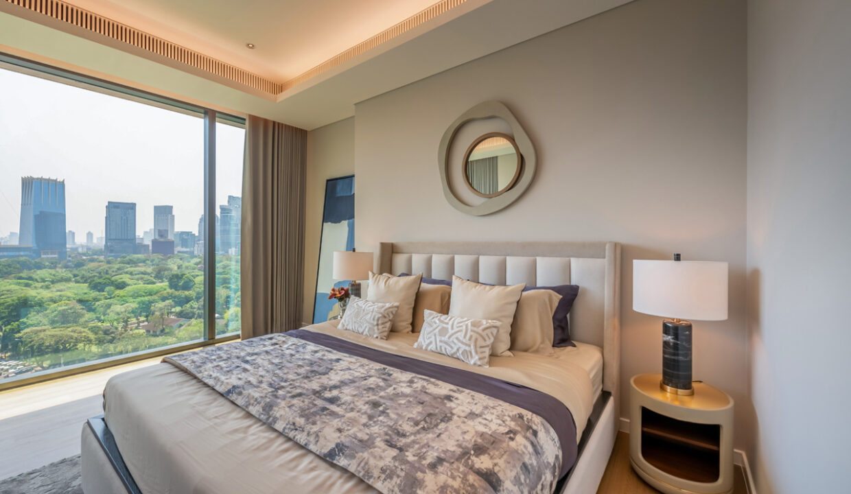 Condo-High Rise Ploenchit10