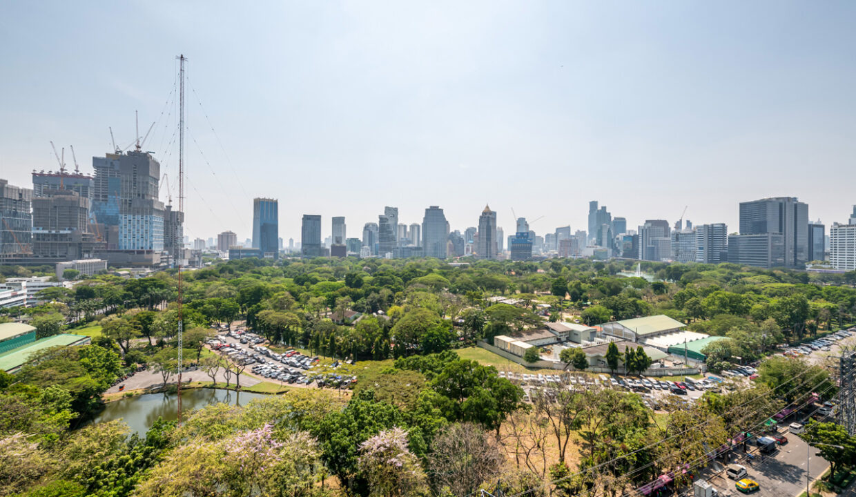 Condo-High Rise Ploenchit2