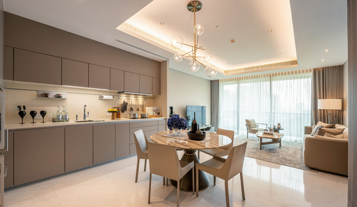 Condo-High Rise Ploenchit8