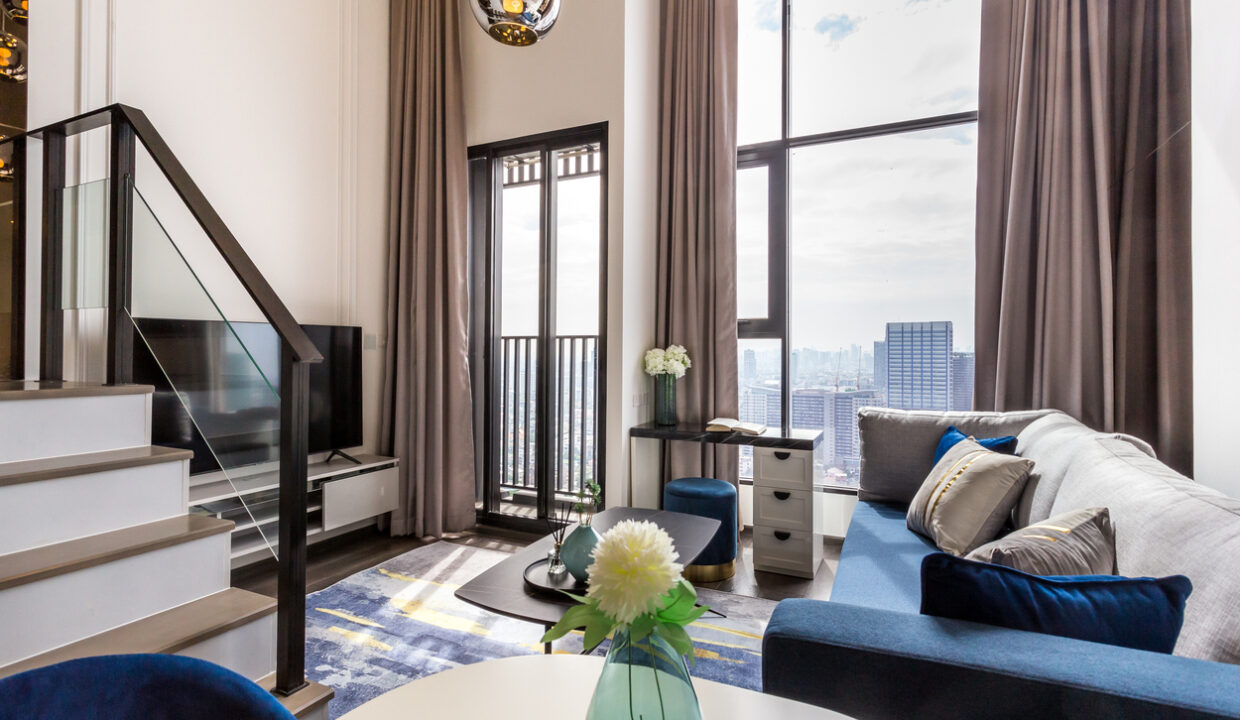 3013 High Rise Condo Ratchayothi (1)