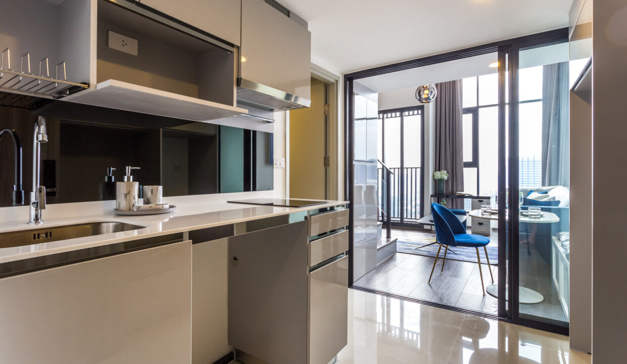 3013 High Rise Condo Ratchayothi (7)