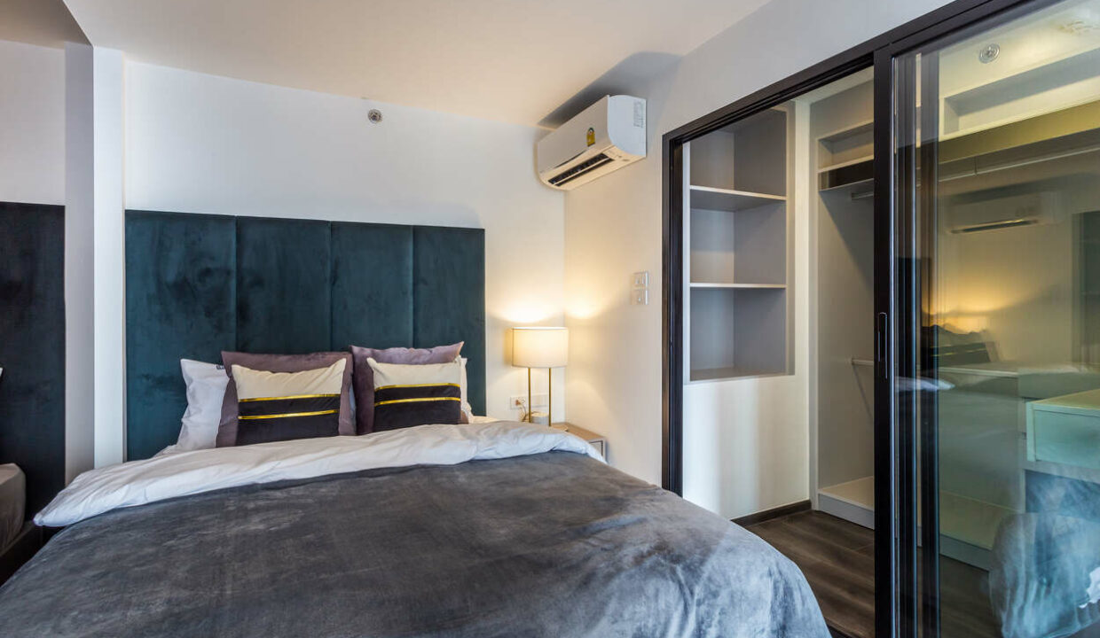 3217 High Rise Condo Ratchayothi (19)