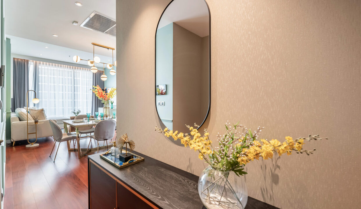 338:45 High Rise Condo Thonglor Khun by Yoo2