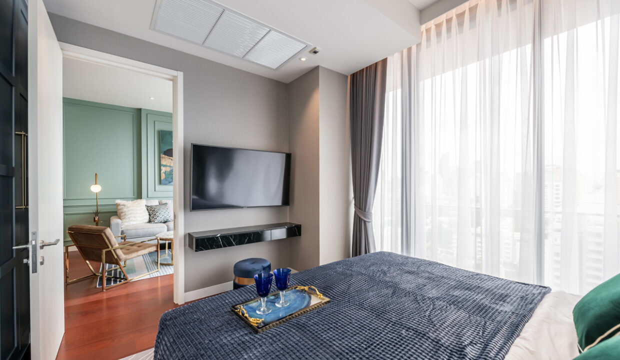 338:45 High Rise Condo Thonglor Khun by Yoo22