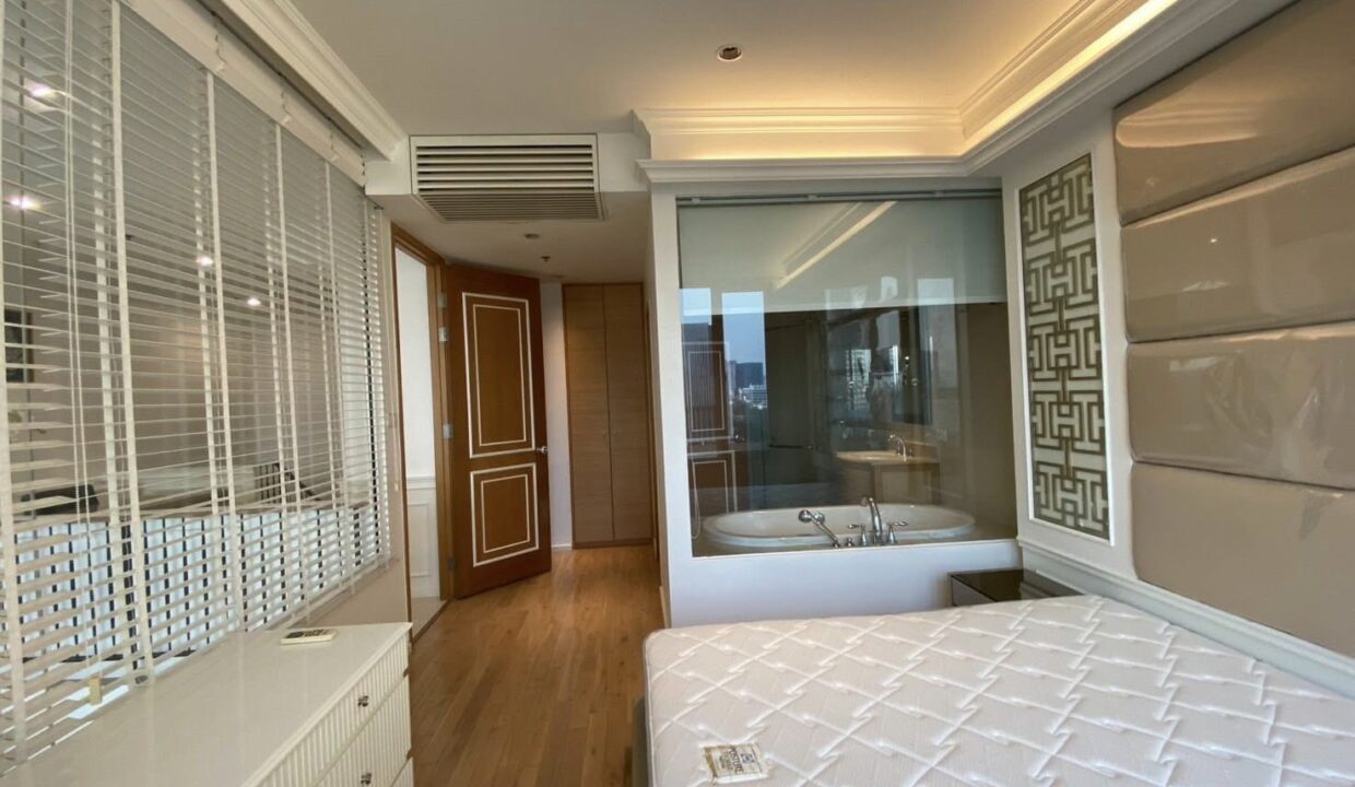 For Rent- Duplex 2BR Condo | The Empire Place Sathorn |001235