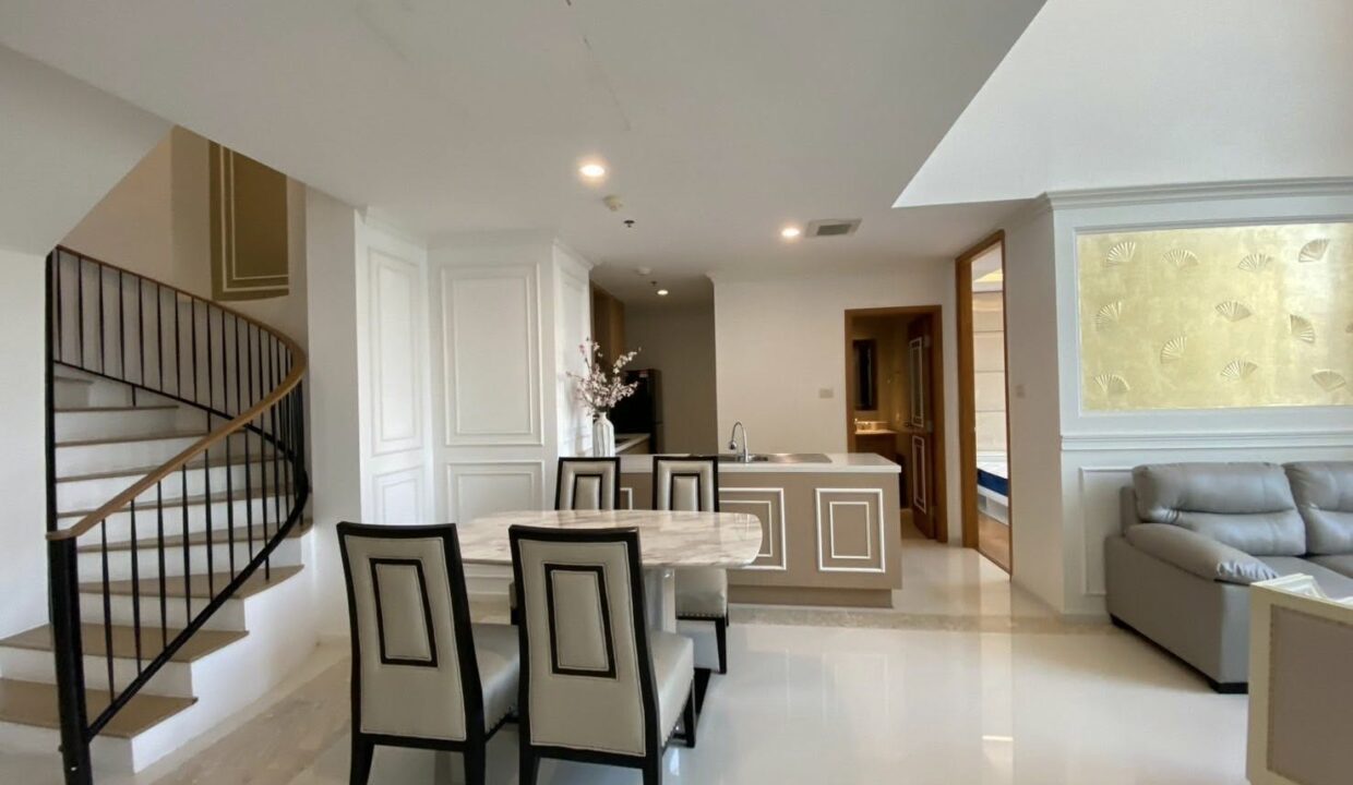 For Rent- Duplex 2BR Condo | The Empire Place Sathorn |0021
