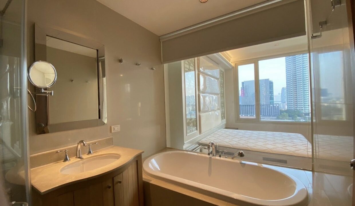 For Rent- Duplex 2BR Condo | The Empire Place Sathorn |123