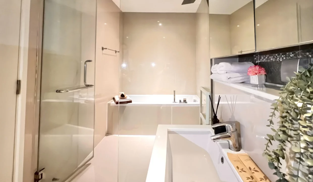 High Rise CondoH Sukhumvit 43Sukhumvit 43 (BTS Phromphong)-4