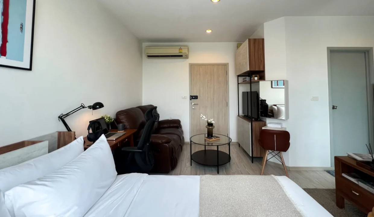 High-Rise Condominium at Aguston Sukhumvit 22 (BTS Phrom Phong)-7