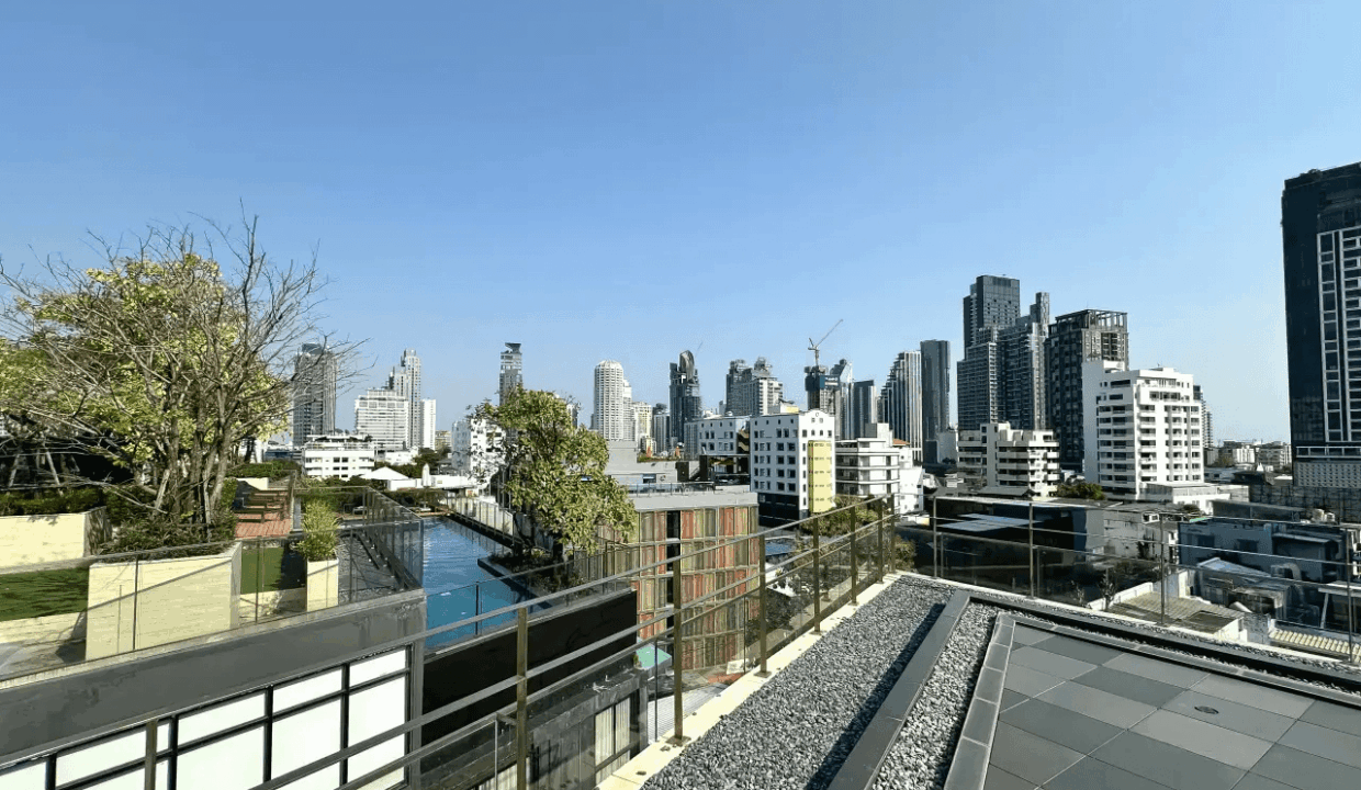 Low Rise Condo LIV@49 Sukhumvit (1)