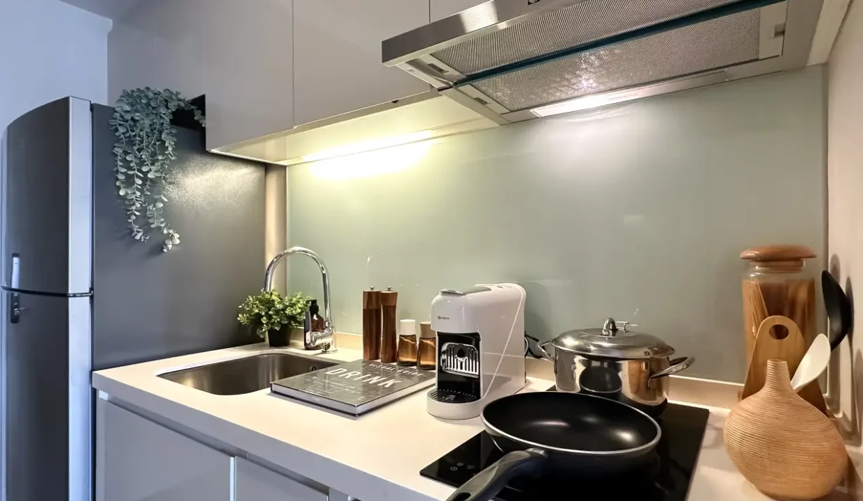 Low Rise Condo LIV@49 Sukhumvit 49 (BTS Phromphong & Thonglor)11