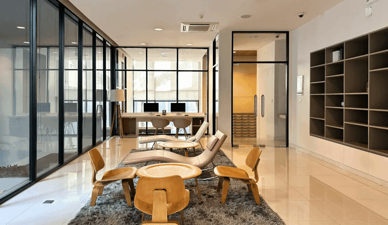Low Rise Condo LIV@49 Sukhumvit (6)