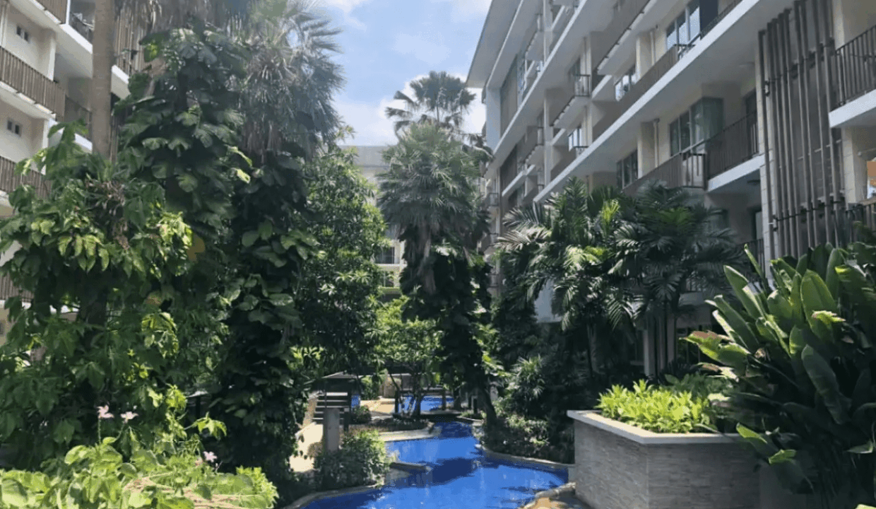 Low Rise Condo The Clover Thongl (24)
