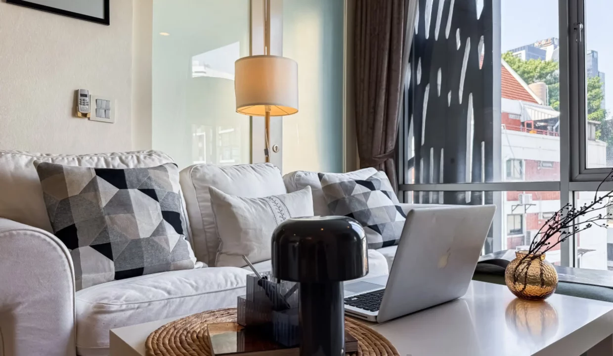 Low-Rise Condominium at Ruamrudee Residence – Near BTS Ploenchit-3