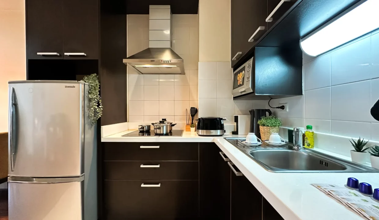 Low-Rise Condominium in Thonglor 11-7
