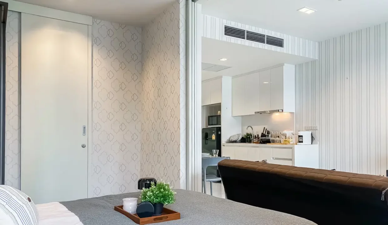 Modern 1-Bedroom Apartment at Nara 9 BY Nara949