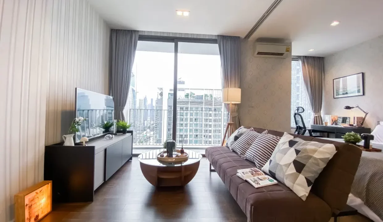 Modern 1-Bedroom Apartment at Nara 9 BY Nara952.