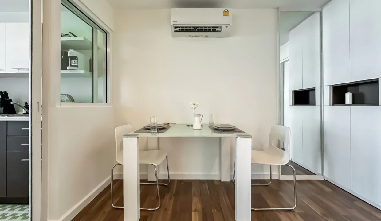 Modern High-Rise Living at The Room Sukhumvit 79 (BTS On Nut)5